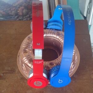 Beats by Dre Wired Solo HD Headphone Pair - Bold Red and Blue